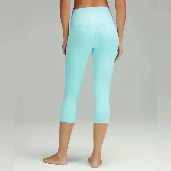 Lululemon Align  High-Rise Crop 21" - Picture 2 of 5